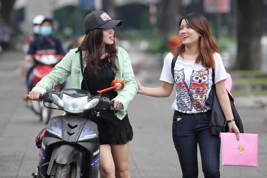  Khí trời Sài Gòn mát mẻ khiến nhiều người vui vẻ, yêu đời hơn