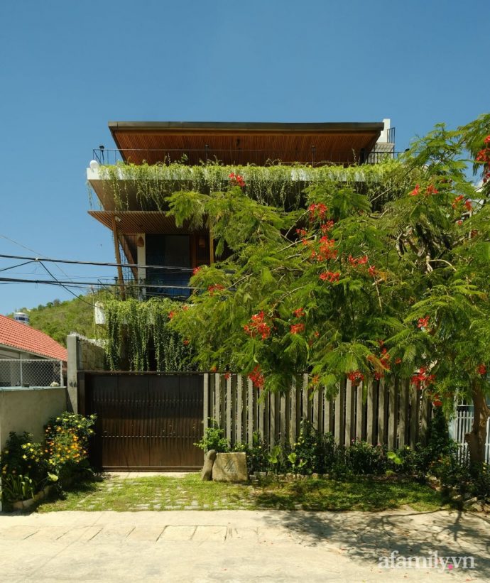 Căn nhà bình yên một cõi view sông tĩnh lặng cùng bóng nắng và cây xanh ở Nha Trang - Ảnh 5.