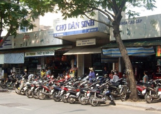 Nổi tiếng nhất trong giới chợ “cổ vật” Sài Gòn là chợ Dân Sinh. (Nguồn: Internet)