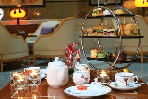 Với giá 300.000 đồng/người, tiệc trà ở Sheraton xứng đáng với số tiền bạn phải bỏ ra: 6 loại trà ngon để lựa chọn, 9 món bánh ngọt chất lượng đạt chuẩn khách sạn 5 sao. (Nguồn: Internet)