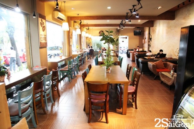 9 Quán Cafe Ngắm Mưa Lãng Mạn Ở Sài Gòn