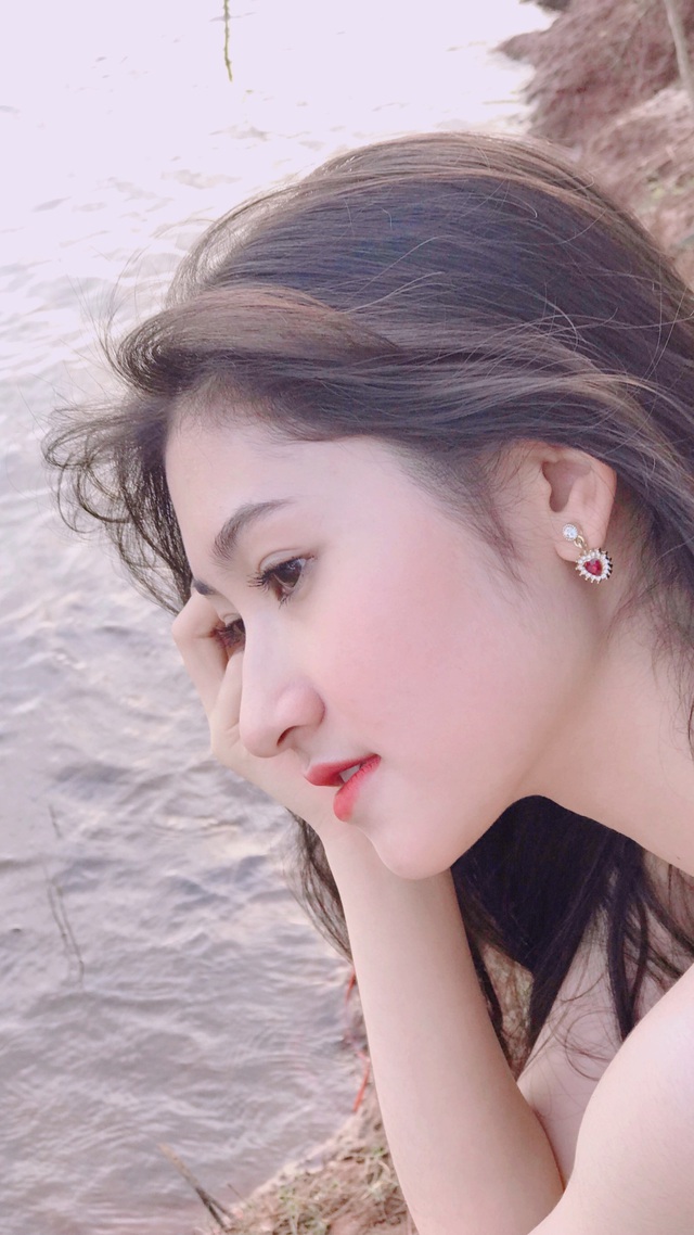 Nữ sinh ĐH Nha Trang đẹp tựa diễn viên Hoa ngữ - 12