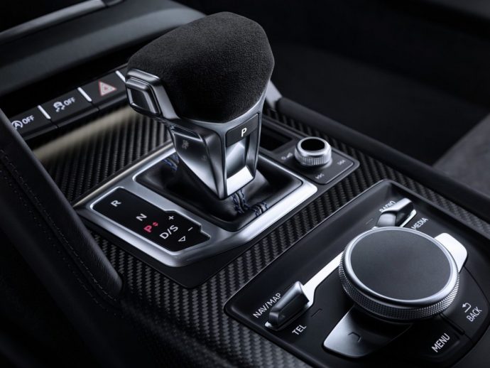 Siêu xe Audi R8 V10 Plus 2021 đầu tiên về Việt Nam Audi R8 2019 chính thức lộ diện với động cơ mạnh mẽ hơn 2019-audi-r8-moi-8.jpg