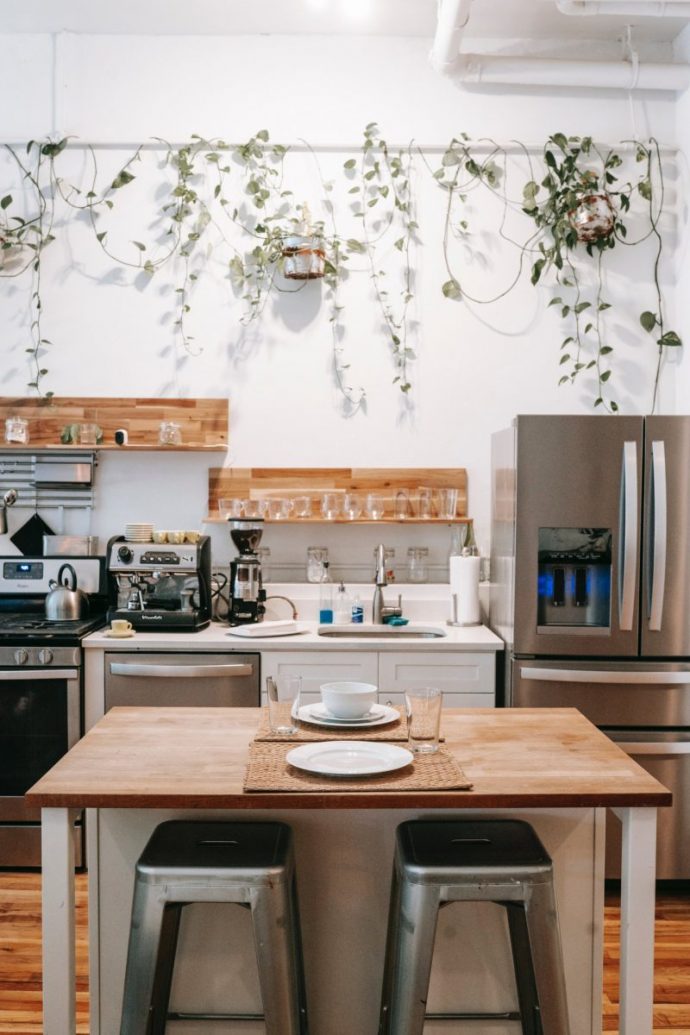 Trang trí tường bếp – điểm nhấn độc đáo tạo sức hút mạnh mẽ cho không gian nấu nướng - Ảnh 2.