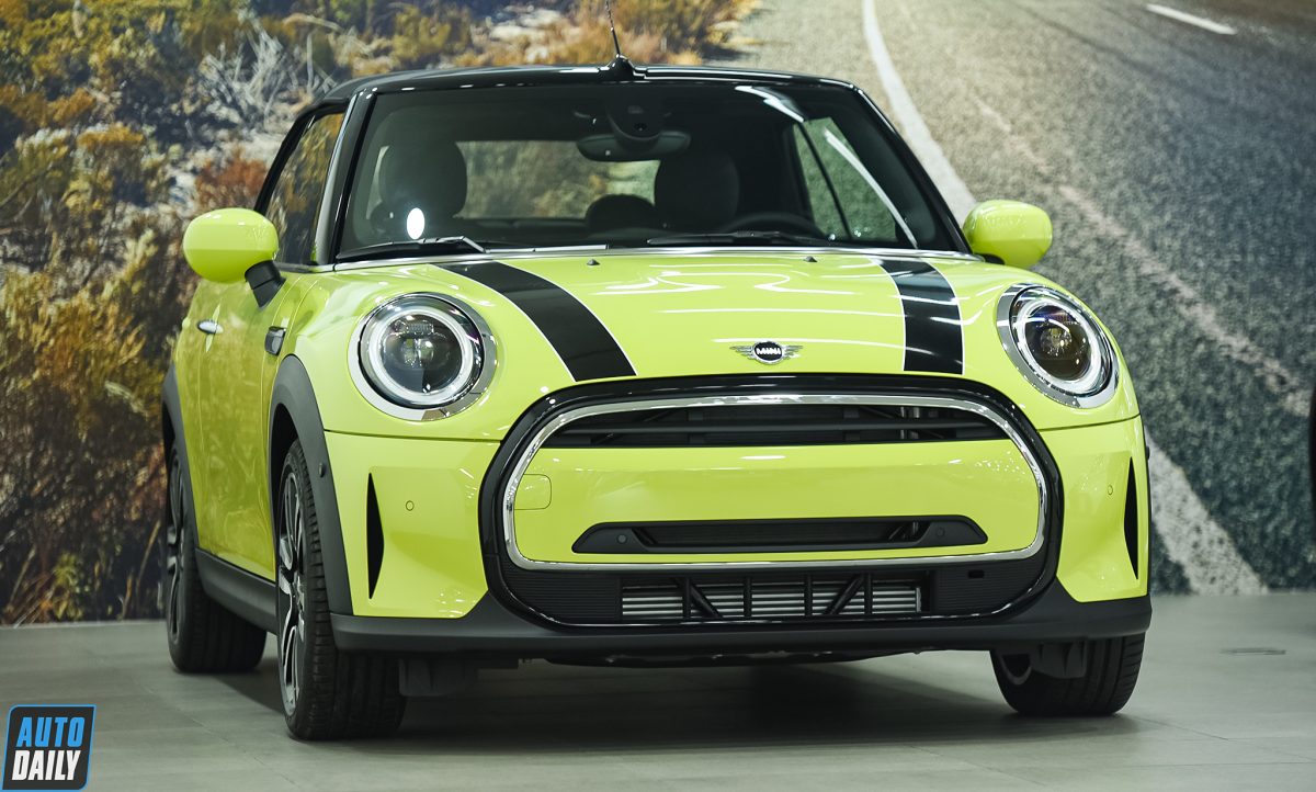 Cận cảnh MINI Cooper Convertible 2022 giá 2,2 tỷ đồng tại Việt Nam 26.jpg