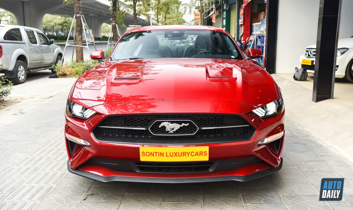 Chi tiết Ford Mustang Premium 2021 giá hơn 3 tỷ tại Việt Nam 8.jpg