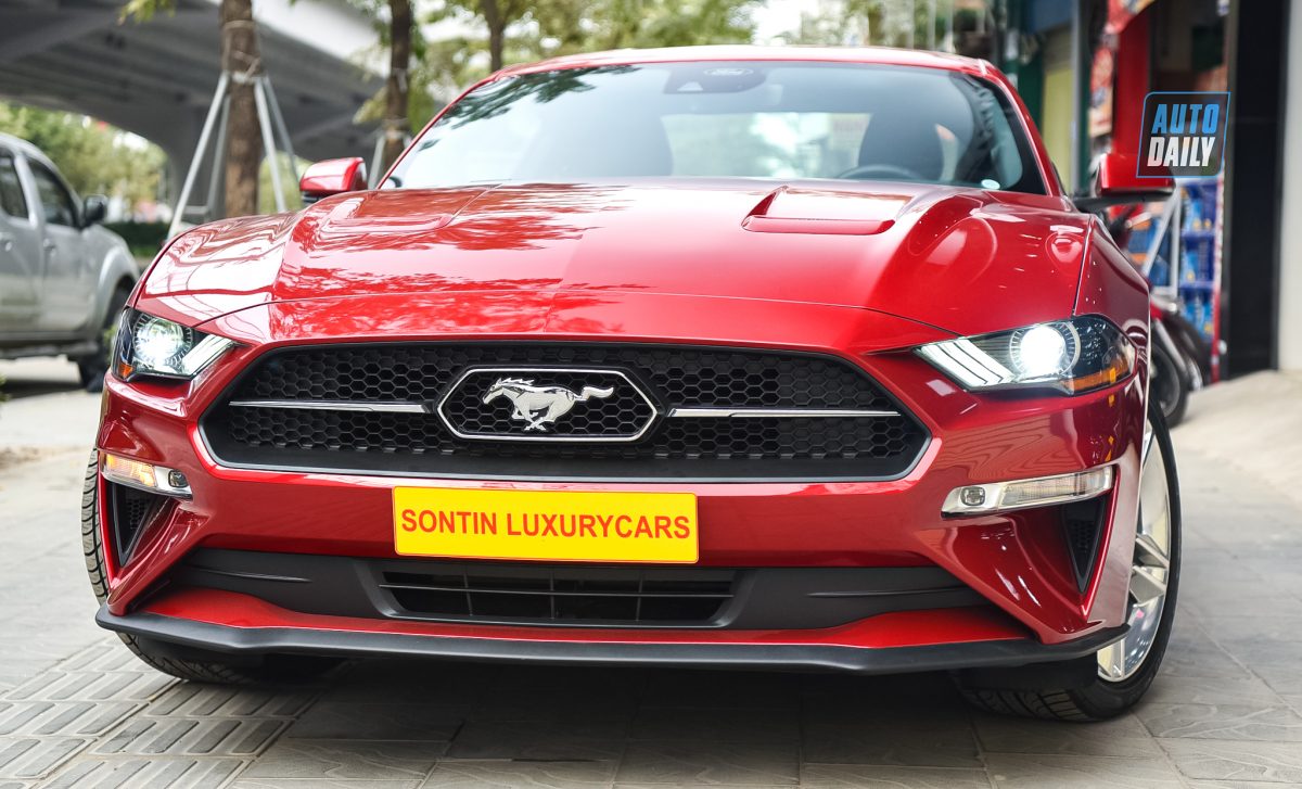 Chi tiết Ford Mustang Premium 2021 giá hơn 3 tỷ tại Việt Nam 5.jpg