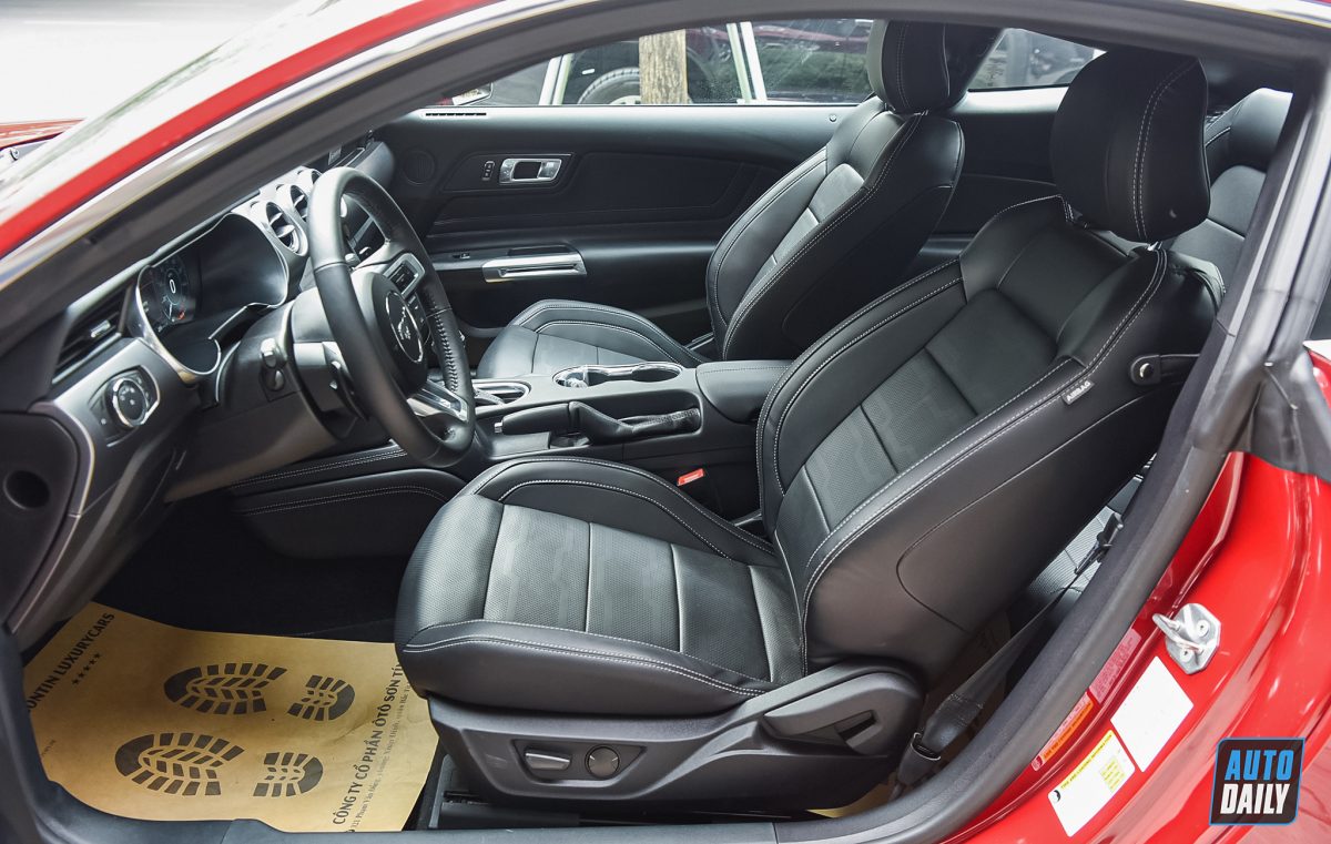 Chi tiết Ford Mustang Premium 2021 giá hơn 3 tỷ tại Việt Nam 17.jpg