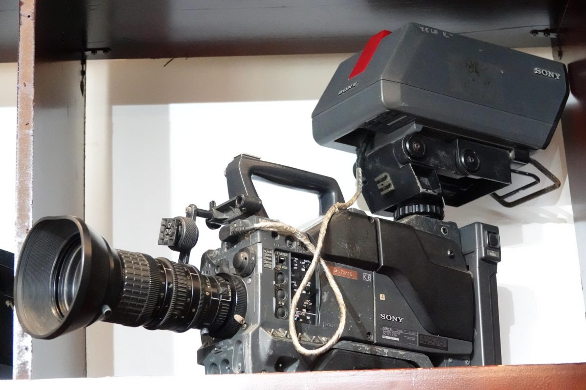 Độc nhất miền Tây: 'Bảo tàng' tivi, máy quay phim xưa cũ có một không hai - ảnh 7