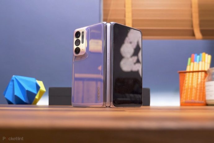 Galaxy Z Flip3 la smartphone gap ban chay nhat 2021 anh 3