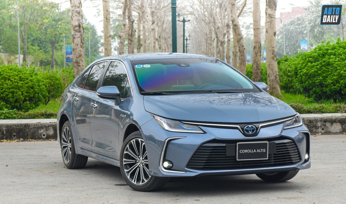 Đánh giá Toyota Corolla Altis Hybrid 2022: Thay đổi mang đến nhiều cảm xúc mới  toyota-corolla-altis-hybrid-022.jpg