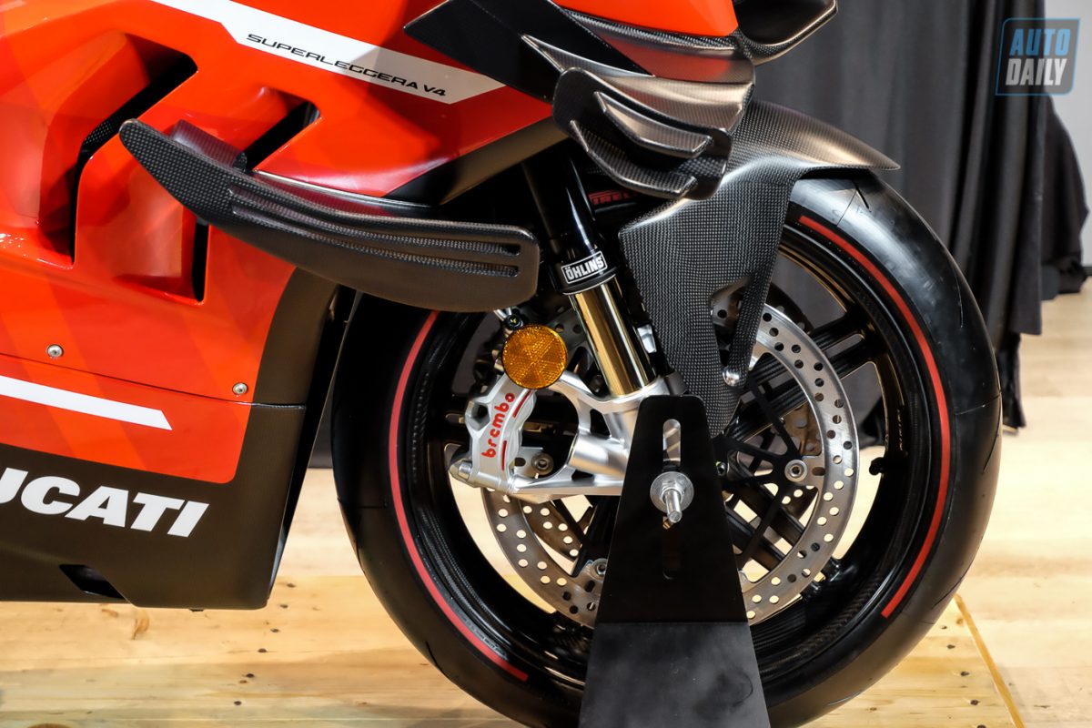 Minh Nhựa mua Ducati Superleggera V4 giá gần 6 tỷ độc nhất tại Việt Nam Ducati Superleggera V4 (2).jpg