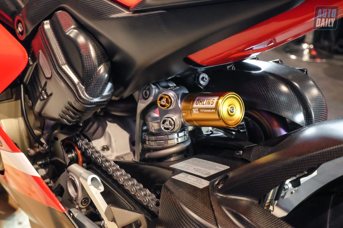 Minh Nhựa mua Ducati Superleggera V4 giá gần 6 tỷ độc nhất tại Việt Nam Ducati Superleggera V4 (15).jpg