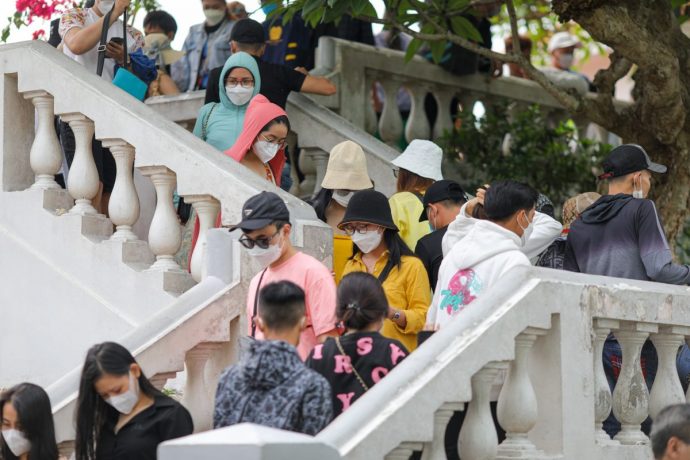 doi nang xep hang chup anh tai Vung Tau anh 4