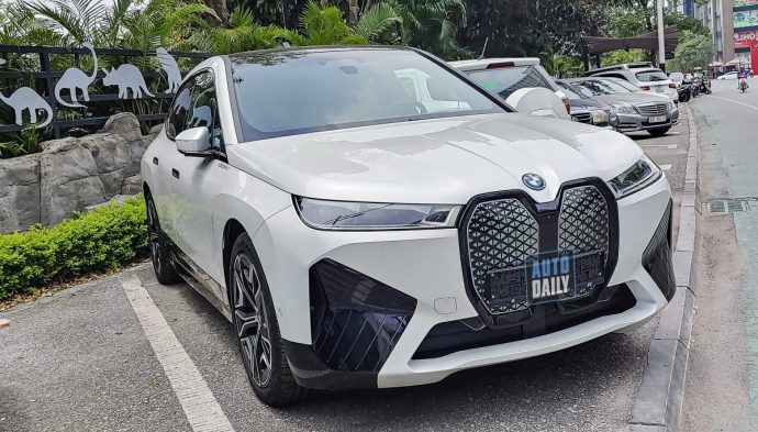 Xe điện BMW iX 2022 bất ngờ xuất hiện tại Việt Nam bmw-ix-202228-copy.jpg
