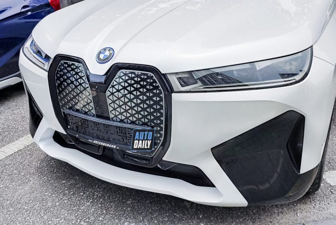 Xe điện BMW iX 2022 bất ngờ xuất hiện tại Việt Nam bmw-ix-202230-copy.jpg
