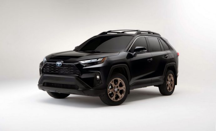 Toyota RAV4 2023 phiên bản đặc biệt ra mắt, tăng khả năng off-road 2023-toyota-rav4-woodland-1.jpg