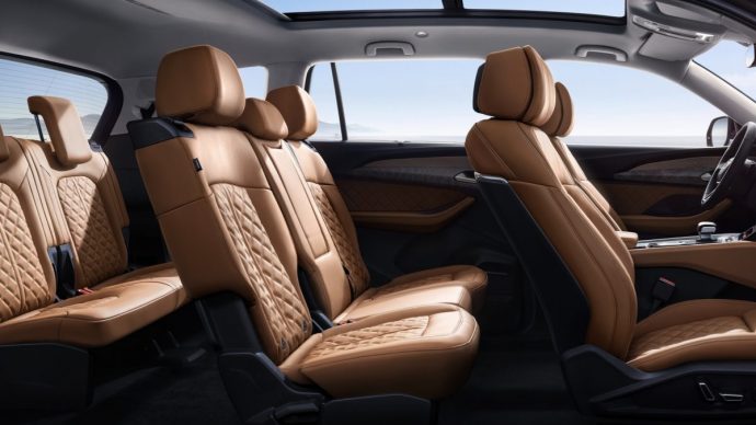 Audi Q6 2023: SUV 3 hàng ghế cỡ lớn, rộng rãi hơn cả Q7, tiện nghi hiện đại khỏi bàn audi-q6-saic-6.jpg