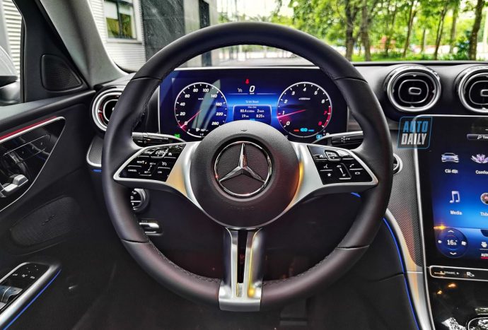 Chi tiết Mercedes-Benz C 200 Avantgarde 2022 giá 1,669 tỷ tại đại lý c200-2022-14-copy.jpg