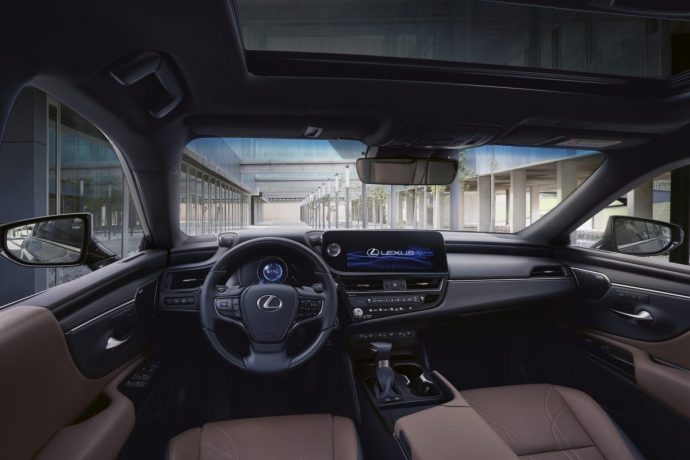 Lexus ES 2023 ra mắt, nâng cấp công nghệ lexus-es-upgraded-for-the-2023-model-year-sports-sedan-becomes-smarter-11.jpg