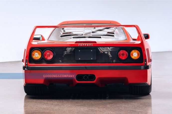 Ferrari F40 anh 2