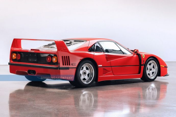 Ferrari F40 anh 4