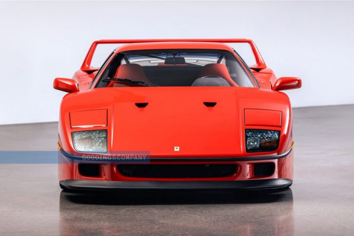 Ferrari F40 anh 9