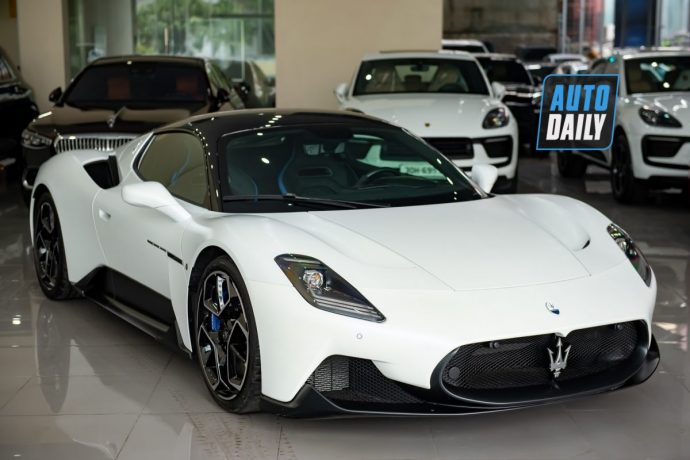 Cận cảnh Maserati MC20 giá hơn 19 tỷ màu trắng độc nhất Việt Nam can-canh-maserati-mc20-trang-autodaily-1.JPG