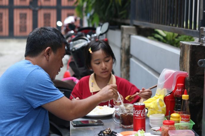 Món ngon Q.Phú Nhuận, TP.HCM: Cà ri Ấn Độ khách muốn ăn phải đến sớm… chờ - ảnh 6