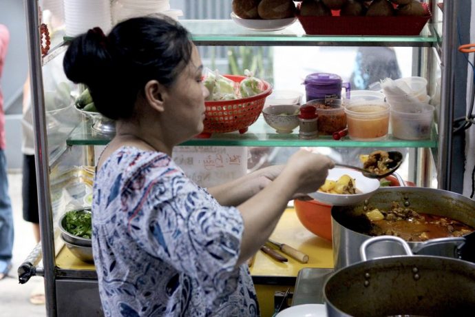Món ngon Q.Phú Nhuận, TP.HCM: Cà ri Ấn Độ khách muốn ăn phải đến sớm… chờ - ảnh 7