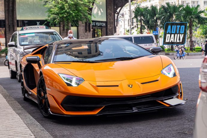 Lamborghini Aventador SVJ Roadster bán ra Hà Nội, giá đồn đoán trên 30 tỷ đồng lamborghini-aventador-svj-roadster-ban-ra-ha-noi-autodaily-5.JPG