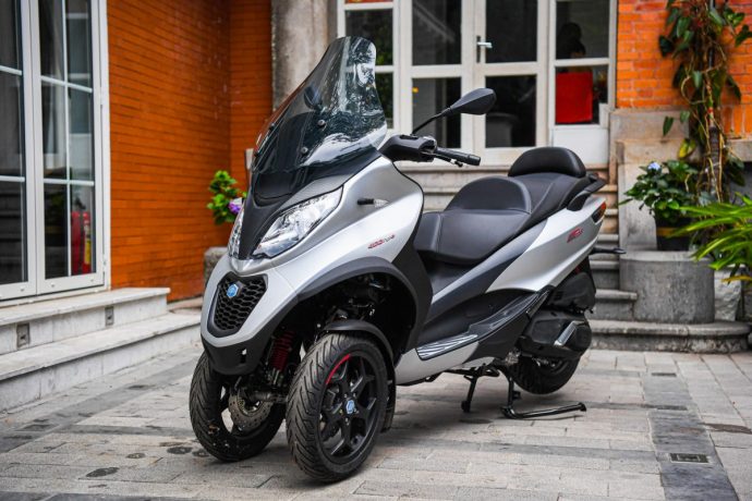 Gia xe ga Piaggio MP3 anh 13