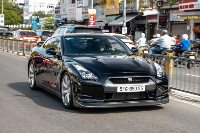 Nissan GT-R R35 anh 5