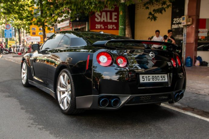Nissan GT-R R35 anh 6