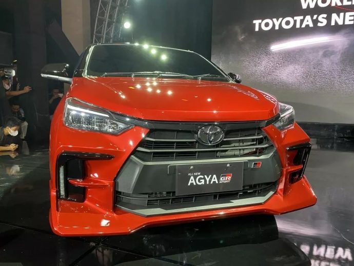 Chi tiết Toyota Wigo 2023 với nhiều nâng cấp, về Việt Nam sẽ hút khách Toyota Wigo 2023 chính thức ra mắt với nhiều nâng cấp đáng chú ý toyota-wigo-2023-2.jpg