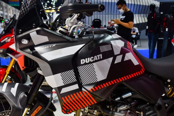 Ducati DesertX anh 3