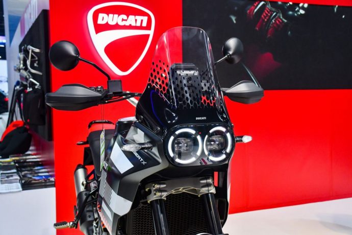 Ducati DesertX anh 8