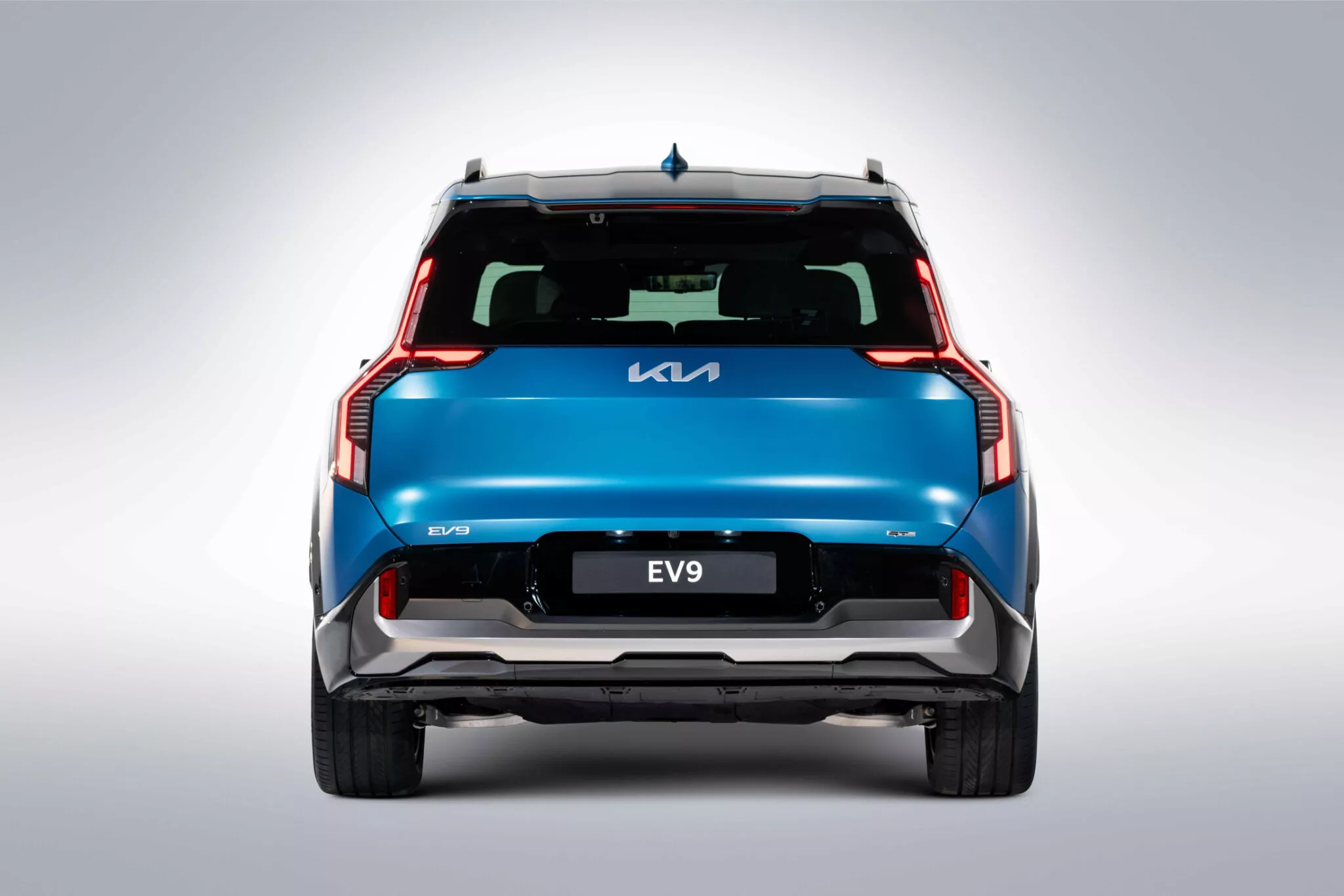 Kia EV9 2024 chốt giá từ 82.500 USD tại Anh quốc kia-ev9-uk-00009-2048x1366.webp