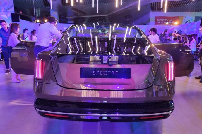 Xe điện Rolls-Royce Spectre ra mắt tại Singapore, giá quy đổi hơn 37 tỷ VNĐ rolls-royce-spectre-autodaily-3.jpg