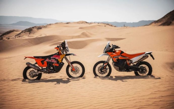 KTM 890 Adventure R Rally 2024 lộ diện, chỉ có 700 chiếc được sản xuất KTM 890 Adventure R Rally 2024 2.jpg