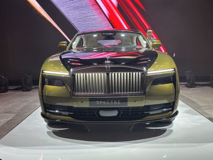 Chi tiết Rolls-Royce Spectre giá từ 18 tỷ đồng tại Việt Nam rolls-royce-spectre-5.jpg