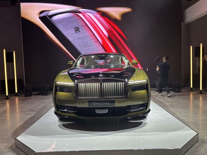 Chi tiết Rolls-Royce Spectre giá từ 18 tỷ đồng tại Việt Nam rolls-royce-spectre-20.jpg