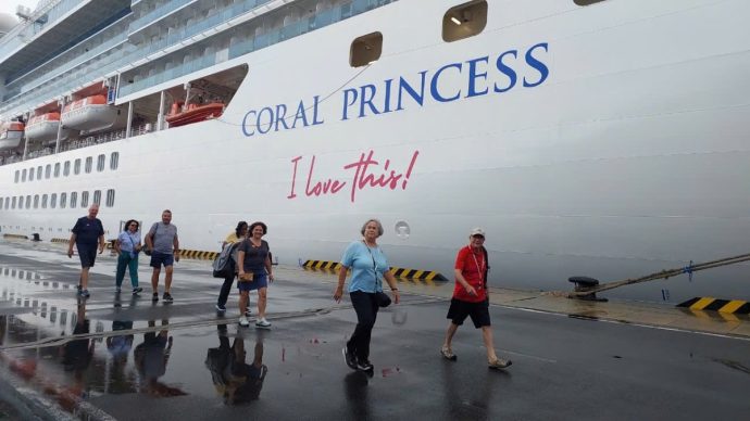 Tau Coral Princess anh 2